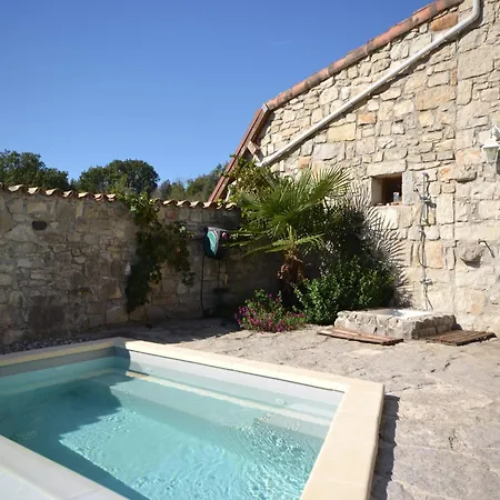 Amazing In With Large Garden Casa de Férias *