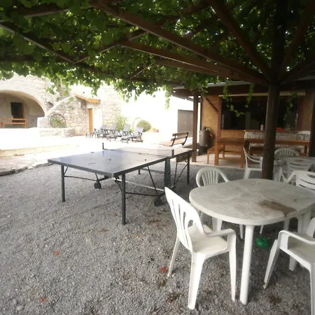 Casa de Férias Amazing In With Large Garden Lanas